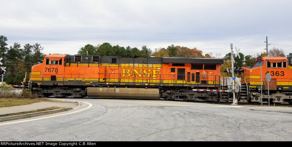 BNSF 7678